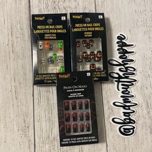 *Set of 3 Spirit Halloween Manicure Fake Press On Nails Blood Monsters Pumpkins